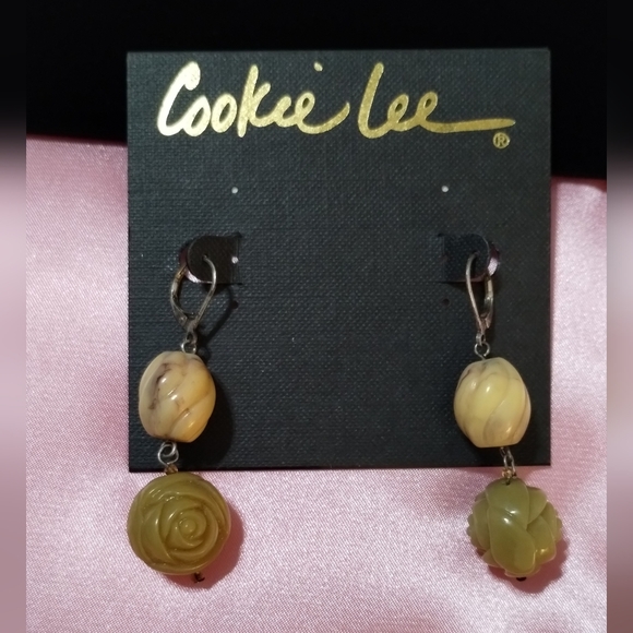 NWT Beautiful Cookie Lee Earrings FAUX‎ JADE Beads  - #152 - Picture 1 of 5